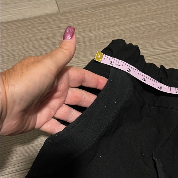 Woman’s black pants - Picture 5 of 8